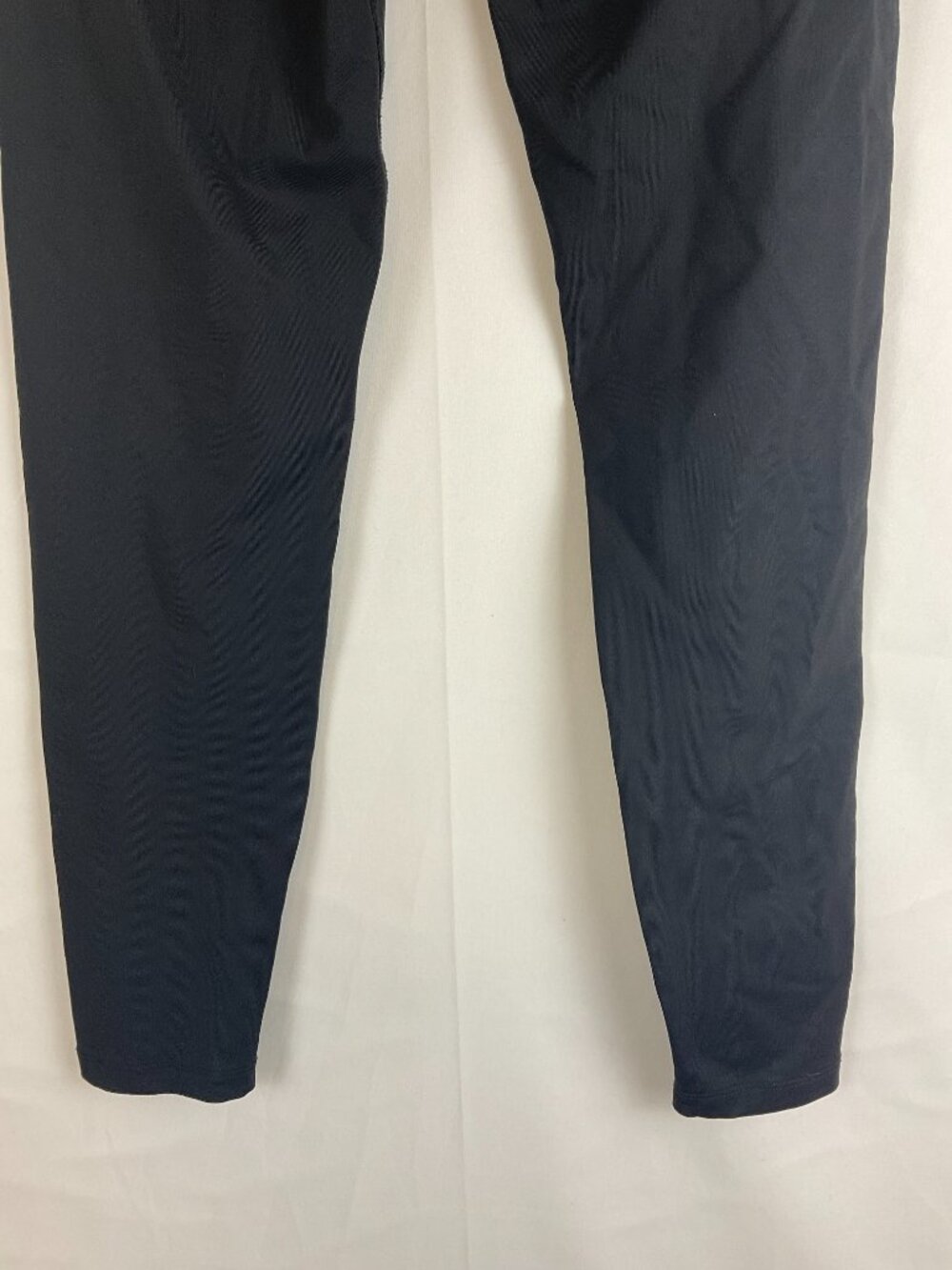 Beyond Yoga Leggings M Black Athletic - Picture 7 of 8